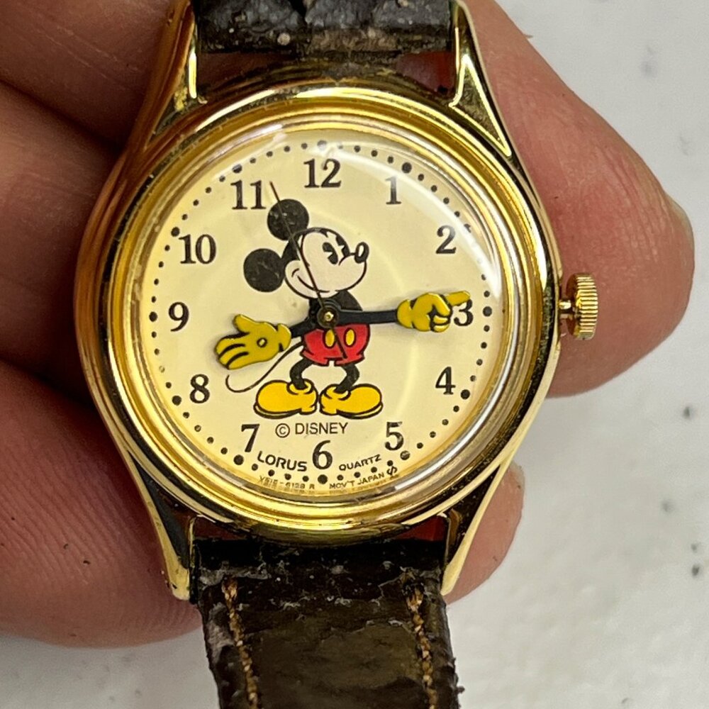 Vintage Lorus Disney Mickey Mouse Quartz Watch With Gold-Tone Case - Picture 3 of 11